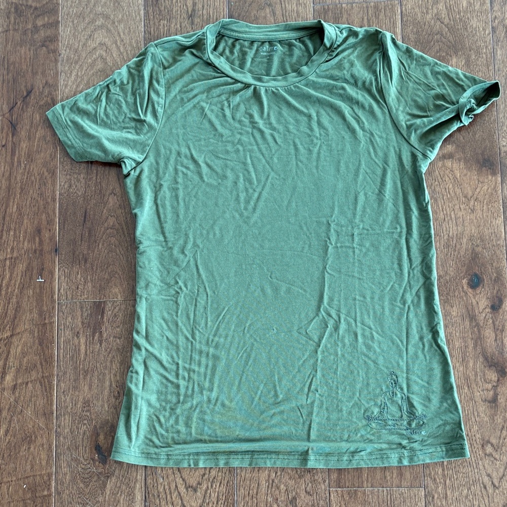 Calme Forest Green Women's Short Sleeve Tee